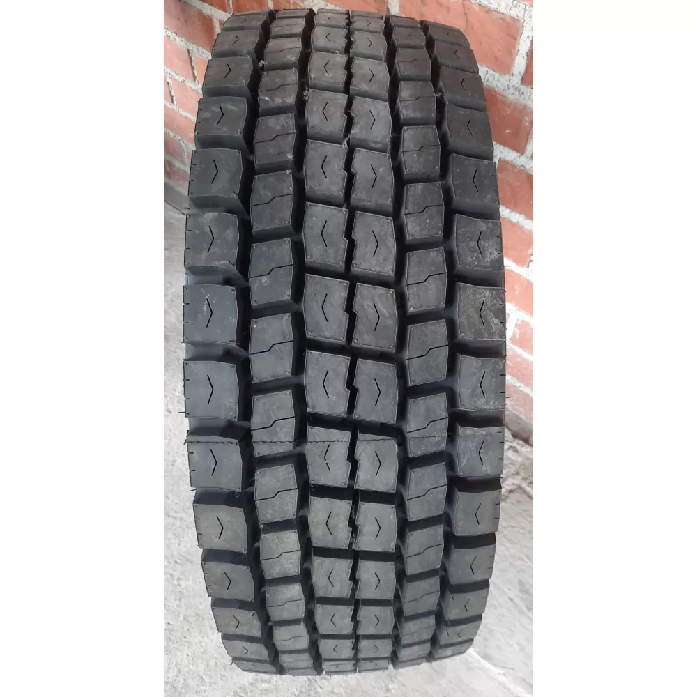 Грузовая шина 305/70 R19,5 Long March LM-329 18PR в Малышева