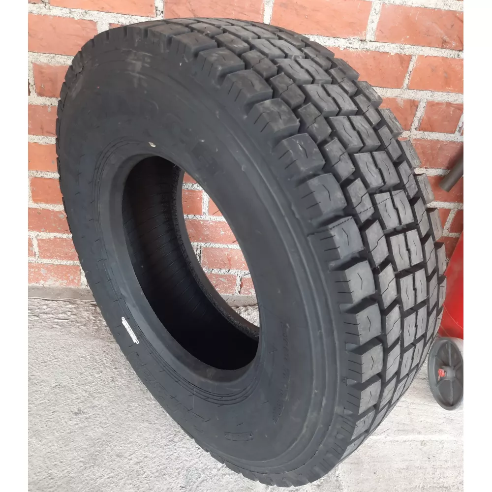 Грузовая шина 305/70 R19,5 Long March LM-329 18PR в Малышева